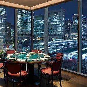 Отель Four Seasons At Marunouchi